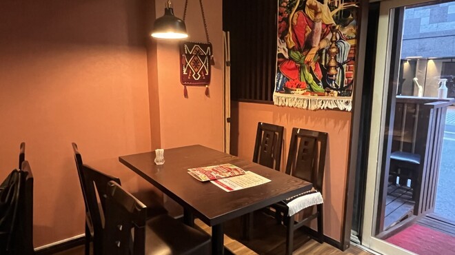 Shandiz restaurant experience atmosphere